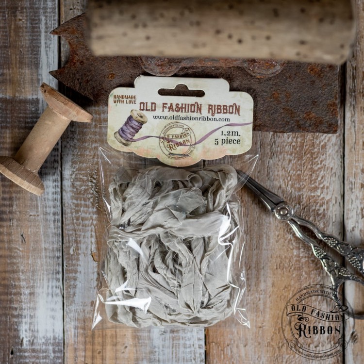 old-fashion-ribbon-33-LEN.jpg