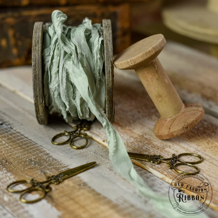 Old-Fashion---wstazki-w-stylu-vintage-BRUDNA-MIETA.jpg