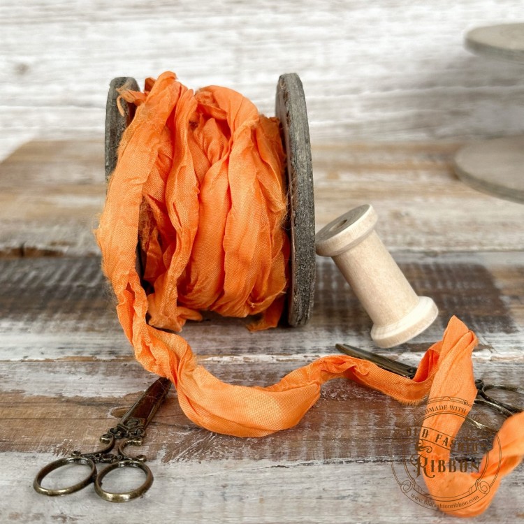 Old Fashion - wstążki w stylu vintage DYNIOWY