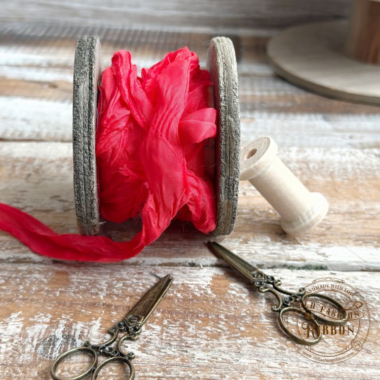 Old Fashion - wstążki w stylu vintage CZERWONA
