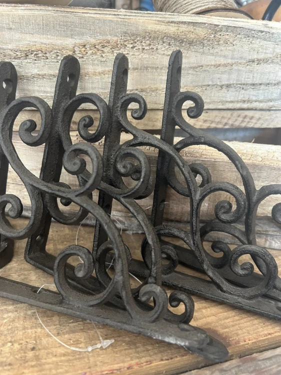 Wspornik żeliwny 18 cm