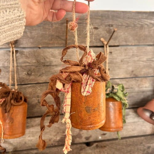 zardzewiały dzwonek