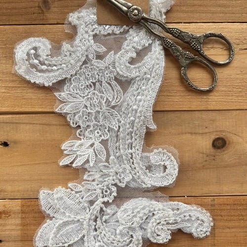 Aplikacja koronkowa gipura -47 cm