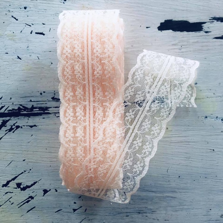 Koronka tiulowa wanilia - 4 cm 1 metr